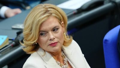 CDU-Politikerin Klöckner zur Bundestagspräsidentin gewählt