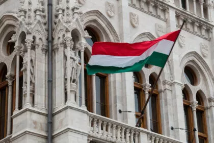 Orbán plant, die Verwendung von Bargeld zu einem Grundrecht zu machen