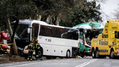 Stadtzentrum Barcelona: Mehr als 60 Verletzte bei Unfall mit Bussen