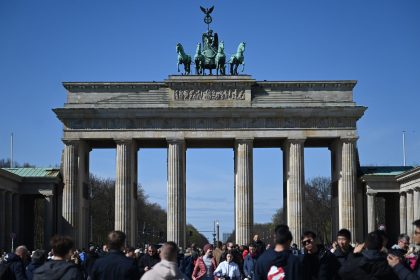 „Freiheit für Palästina“-Transparent am Brandenburger Tor: Aktivisten festgenommen