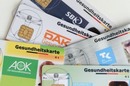 Organisierter Sozialbetrug durch Scheinfirmen – Krankenkassen fordern besseren Schutz