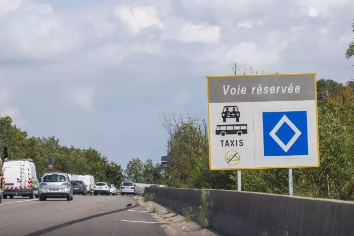 Wie nun in Paris gibt es eine sogenannte Umweltspur bereits in anderen französischen Städten - unter anderem in Straßburg. (Archivbild)