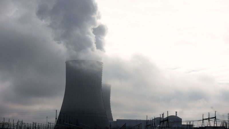 Klimaanlagen und KI treiben Energiebedarf – mehr Atomkraft