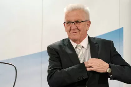 Kretschmann: Pazifismus heißt „andere wirklich abzuschrecken“