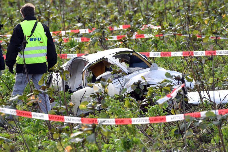 Bei Flugzeugabstürzen in Deutschland rücken Experten Bundesstelle für Flugunfall-Untersuchung (BFU) aus. (Archivbild)