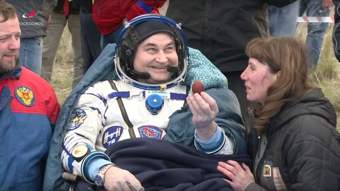 An Bord waren zwei Russen und ein US-Amerikaner.