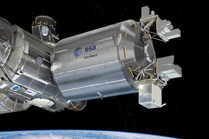 Einsteins Annahmen überprüfen: Europas Atomuhren-Instrument an ISS angebracht
