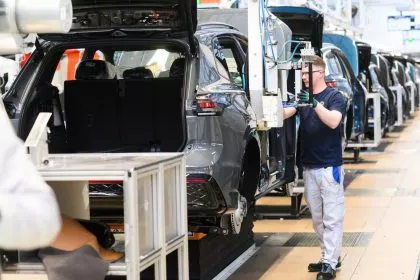 Kurswechsel in der Autoindustrie: Verbrenner erleben ein Comeback