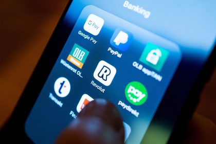 Digitalbank bietet Datenvolumen: Erste Bank in Deutschland erweitert Angebot