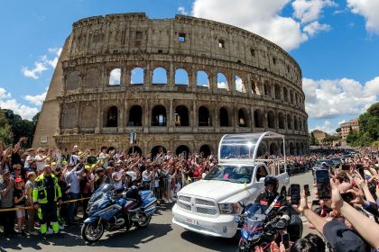 Mehr als 400.000 Menschen nehmen Abschied: Papst Franziskus in Rom beigesetzt