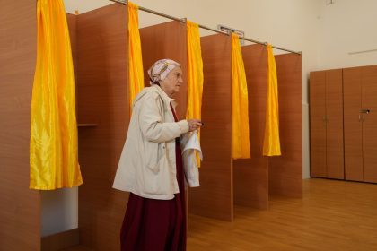 Präsidentschaftswahl in Rumänien: Rechtskandidat Simion geht als Favorit in die Stichwahl – wie geht es weiter?