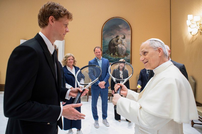 Papst Leo empfängt Tennisstar Sinner – „Wollen Sie spielen?“