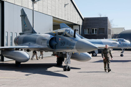 Stationierung von Atomkampfflugzeugen in Europa: Macron nennt Bedingungen