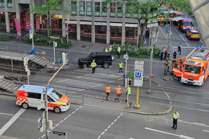 Stuttgart: Auto fährt in Menschenmenge – Fahrer wieder auf freiem Fuß