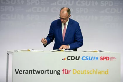 Koalitionsvertrag ist unterschrieben – Merz: Schwarz-Rot wird Deutschland wieder nach vorne bringen