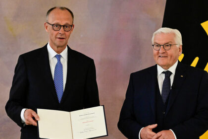 Merz kommt mit einem blauen Auge davon: Demütigung vor Kanzlerwahl