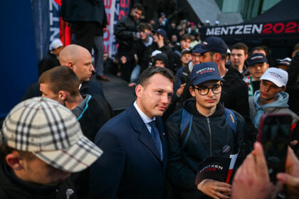 Präsidentschaftswahl in Polen: Drittplatzierter Mentzen stellt Bedingungen für Unterstützung