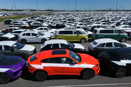 EU-Autokauf: Tesla-Verkäufe im April um die Hälfte eingebrochen – VW im Aufwind