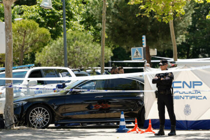 Flugbetrieb in Moskau wegen Drohnen ausgesetzt – bekannter ukrainischer Oppositionspolitiker in Spanien erschossen