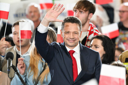 Polen geht in die Stichwahl: Liberaler und Konservativer fast gleichauf