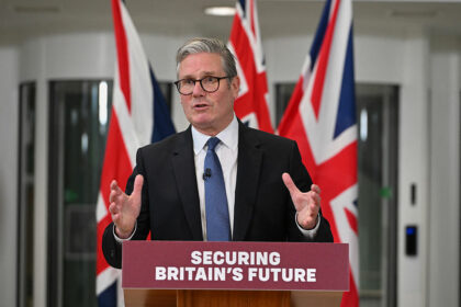 Deal für Militärstützpunkt: Großbritannien gibt Chagos-Inseln an Mauritius zurück
