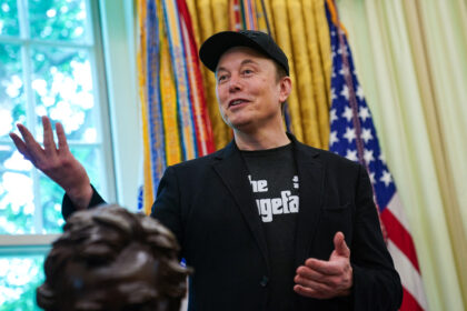 Feierliche Entlassung: Trump dankt Musk für umfassende Reformen und Kürzungen