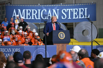 Trump kündigt Verdopplung der Zollsätze für Stahl und Aluminium an – gültig ab Mittwoch