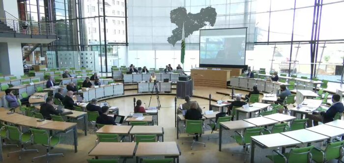 Nach der Sachverständigenanhörung zum ÖRR-Reformvertrag herrschte am 26. Mai 2025 Ernüchterung im Dresdener Landtag. Foto: Bildschirmfoto/landtag.sachsen.de
