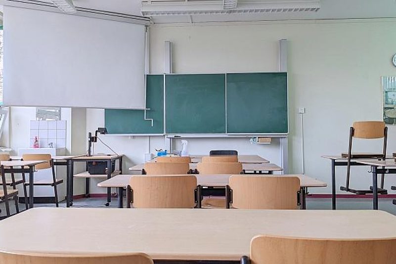 Fast-tausend-Bombendrohungen-gegen-Schulen-Ausma-gr-er-als-bisher-bekannt
