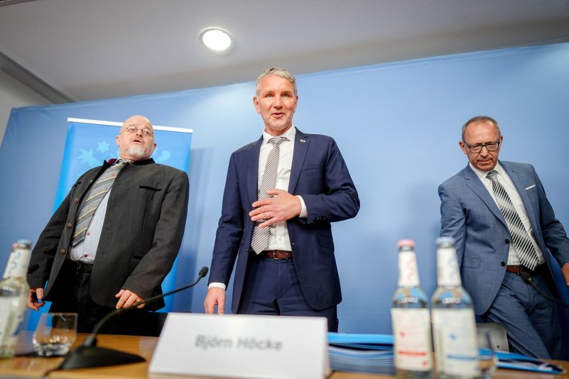 Höcke und Urban legen Gutachten gegen Beobachtung durch Verfassungsschutz vor