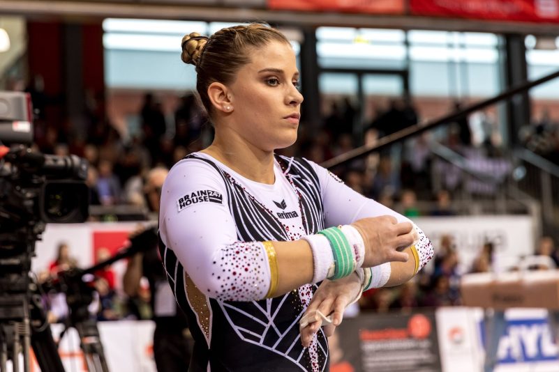 Elisabeth Seitz wird Mutter und beendet ihre Karriere.