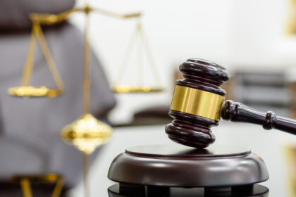 Gut fünf Jahre Haft in zweitem Prozess um Millionenbetrug mit Coronatests in Bochum