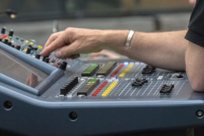 EU sagt US-Auslandssender „Radio Free Europe“ 5,5 Millionen Euro zu