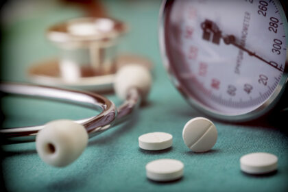 Blutdrucksenker: Wundermittel oder Risiko im Alter?