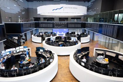 Rekord: DAX übertrifft erstmals 24.000 Punkte
