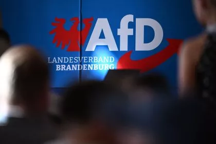 Brandenburger Verfassungsschutz setzt AfD-Hochstufung aus - Union will AfD vom Ausschuss fernhalten