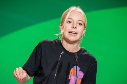 Wegen Instagram-Post: Klöckner droht Nietzard mit Hausverbot im Bundestag