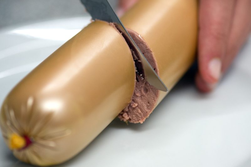 Bundesverwaltungsgericht urteilt zu Streit um Wurstverpackung (Symbolbild).
