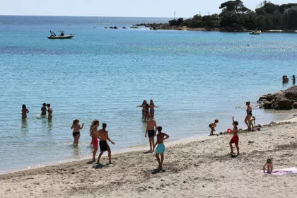 Rauchen in Frankreich kann teuer werden: Am Strand gilt nun zigarettenfrei