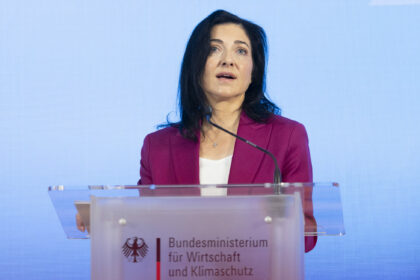 Besuch in Warschau: Deutsche Wirtschaftsministerin schlägt neue Töne zur Kernkraft an