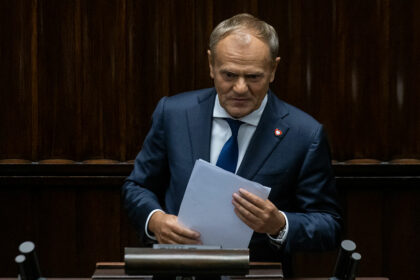 Trotz Wahlschlappe: Donald Tusk übersteht Vertrauensabstimmung im Sejm