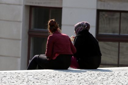 CDU und SPD reformieren Berliner Neutralitätsgesetz – Kopftuchverbot im Schuldienst fällt