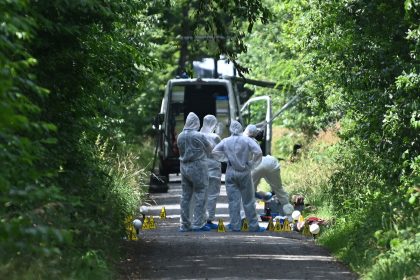 Frau und Mädchen in Nordrhein-Westfalen tot an Weg: 16-Jähriger festgenommen