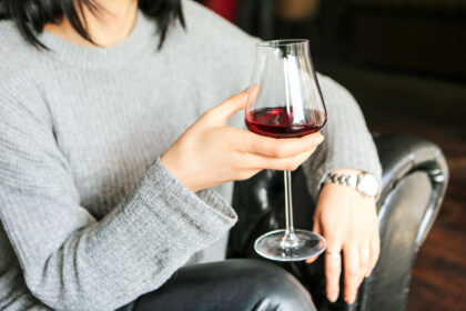 Alkoholkonsum erhöht Krebsrisiko – auch in geringen Mengen
