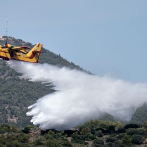 Großbrand auf griechischer Insel – 16 Orte evakuiert