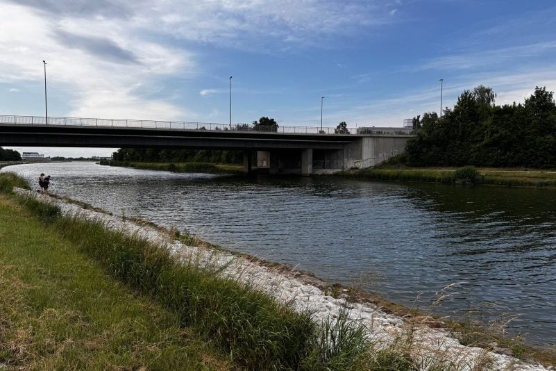 Ein Junge ist tot im Main-Donau-Kanal in Nürnberg gefunden worden.