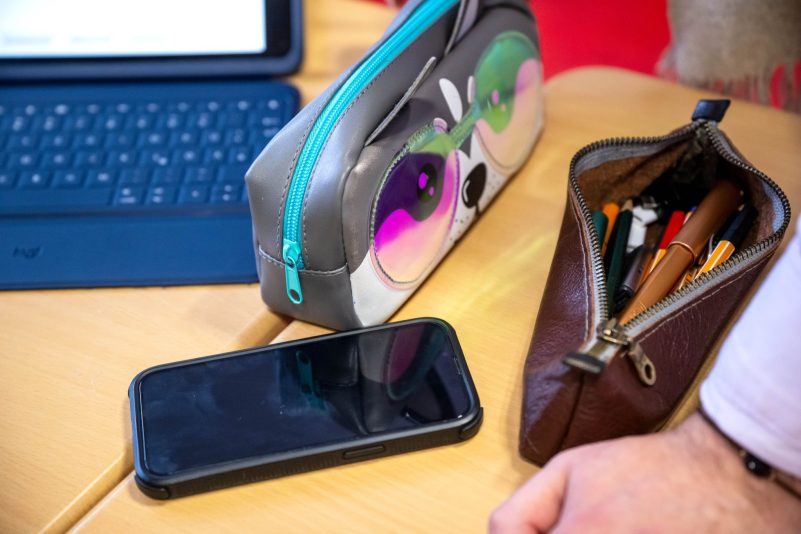 Italien verbietet Handys jetzt auch in den oberen Klassen. (Symbolbild)