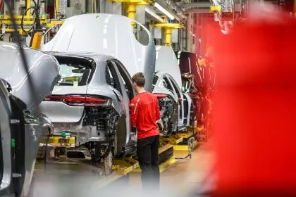Stimmung in der Autoindustrie hellt sich auf