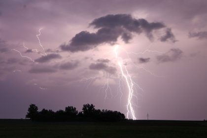 Fast 300 Jahre alte Backstube in Emsland nach Gewitter abgebrannt
