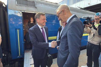 Außenminister Wadephul verspricht der Ukraine dauerhafte Waffenhilfe